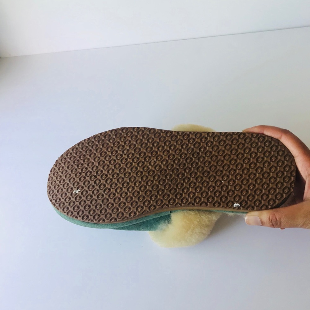 LL.Bean Green Slippers Size 7 - Picture 6 of 7